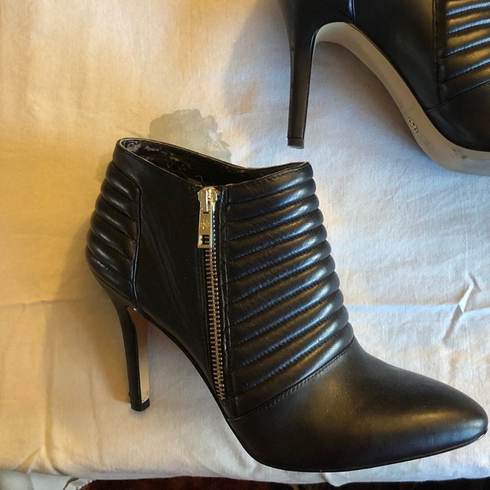 Ann Taylor Black Heeled Booties 8M